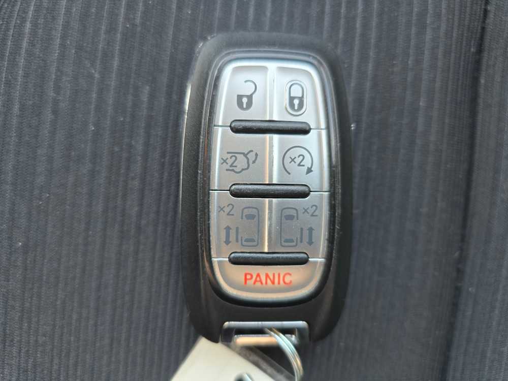 Thumbnail: 2023 Chrysler Voyager - 22