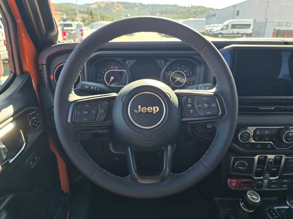 Thumbnail: 2025 Jeep Gladiator - 11