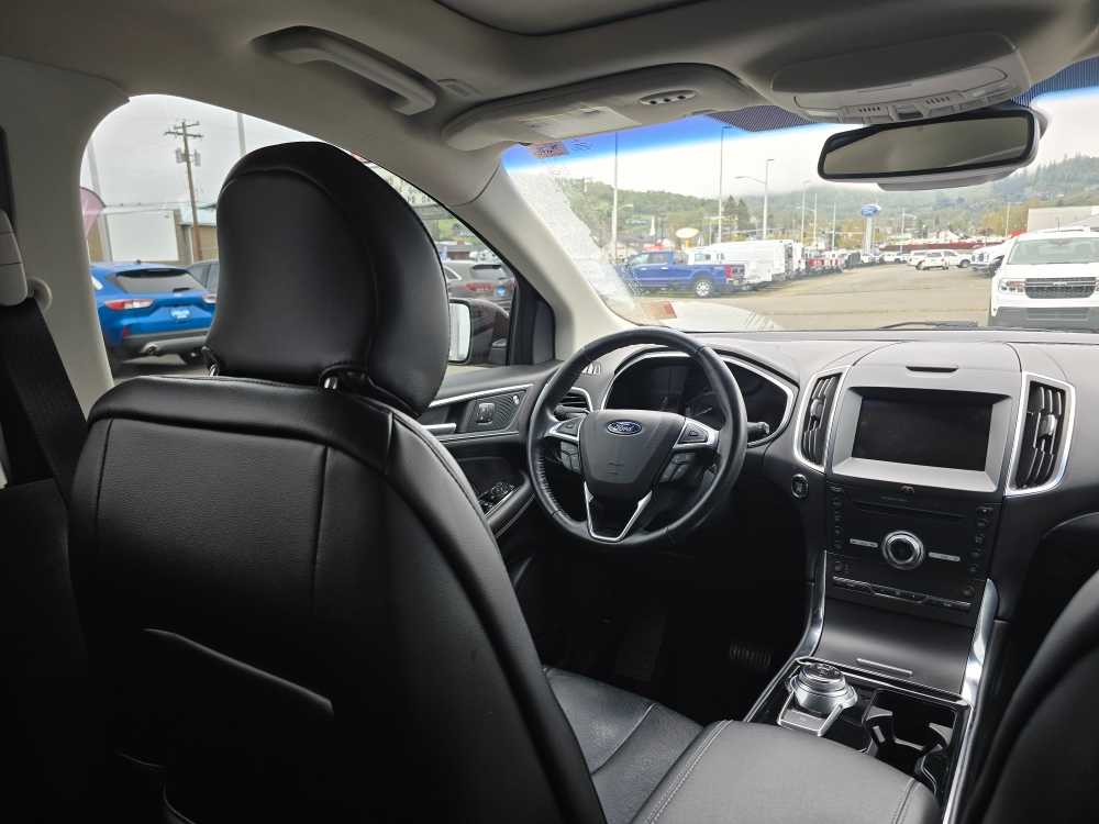 Thumbnail: 2019 Ford Edge - 10