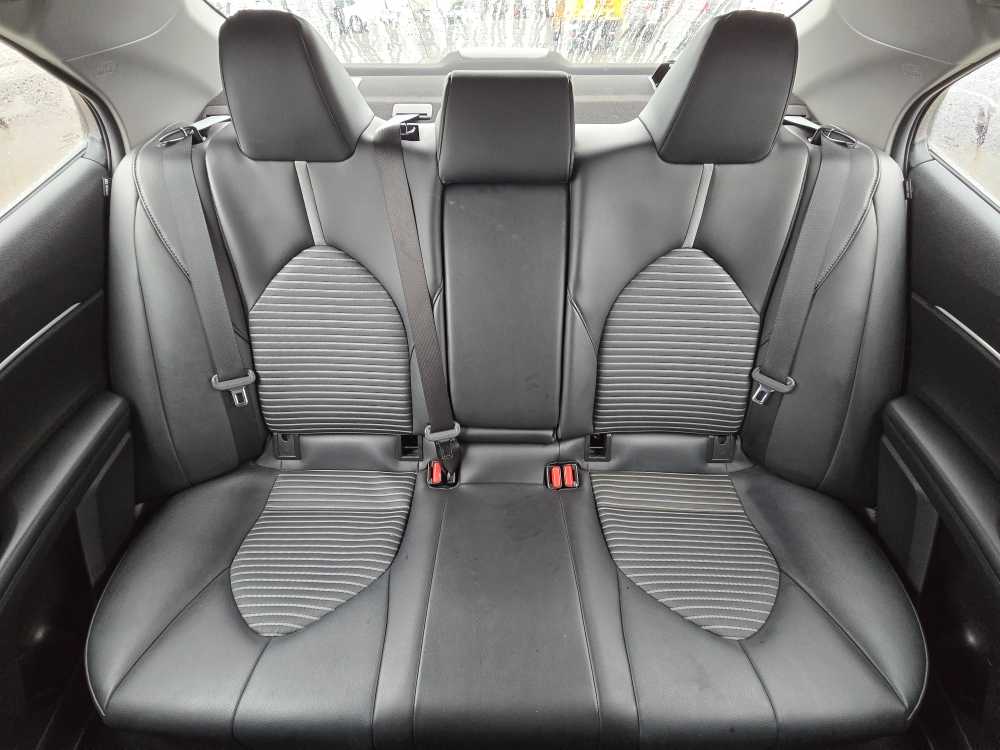 Thumbnail: 2021 Toyota Camry - 17