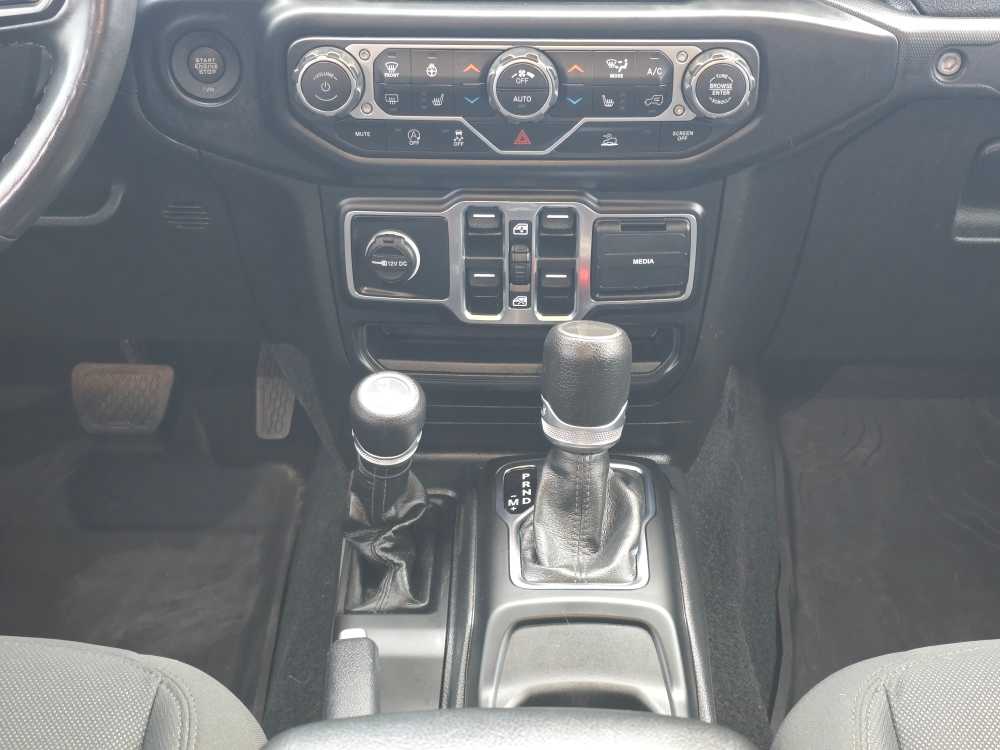 Thumbnail: 2023 Jeep Gladiator - 13