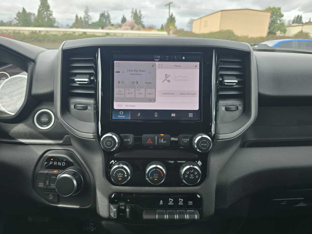 Thumbnail: 2026 RAM 1500 - 13