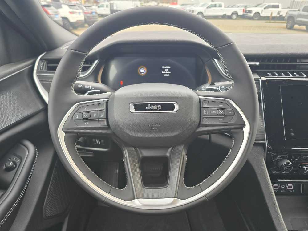 Thumbnail: 2025 Jeep Grand Cherokee - 11