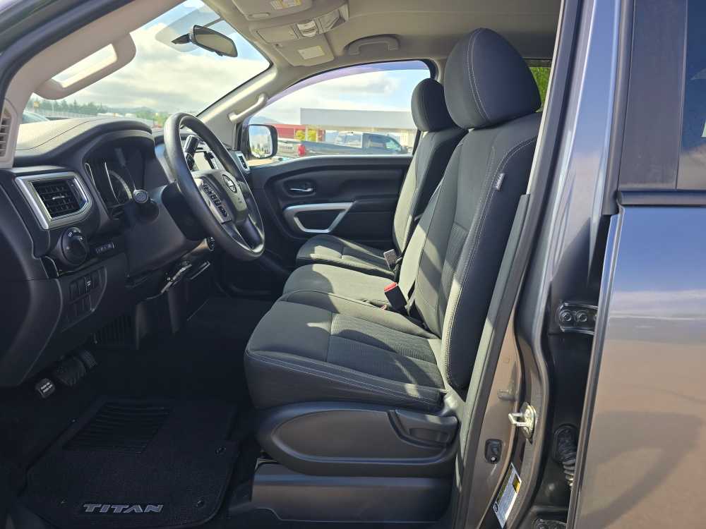 2019 Nissan Titan SV - Photo 10