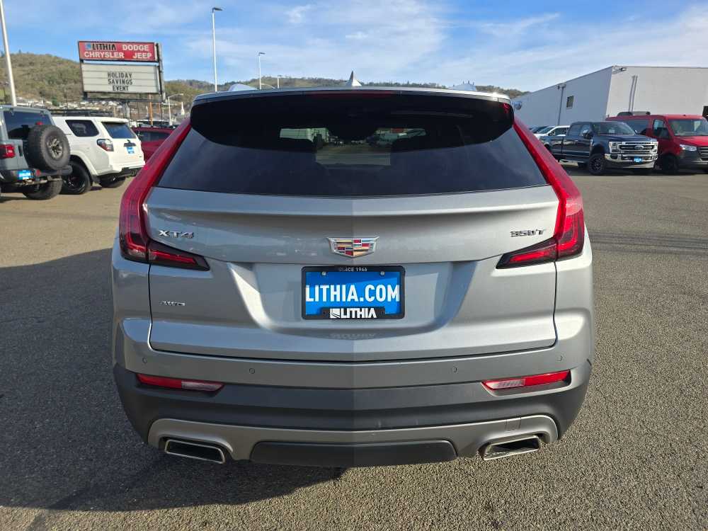 Thumbnail: 2023 Cadillac XT4 - 4