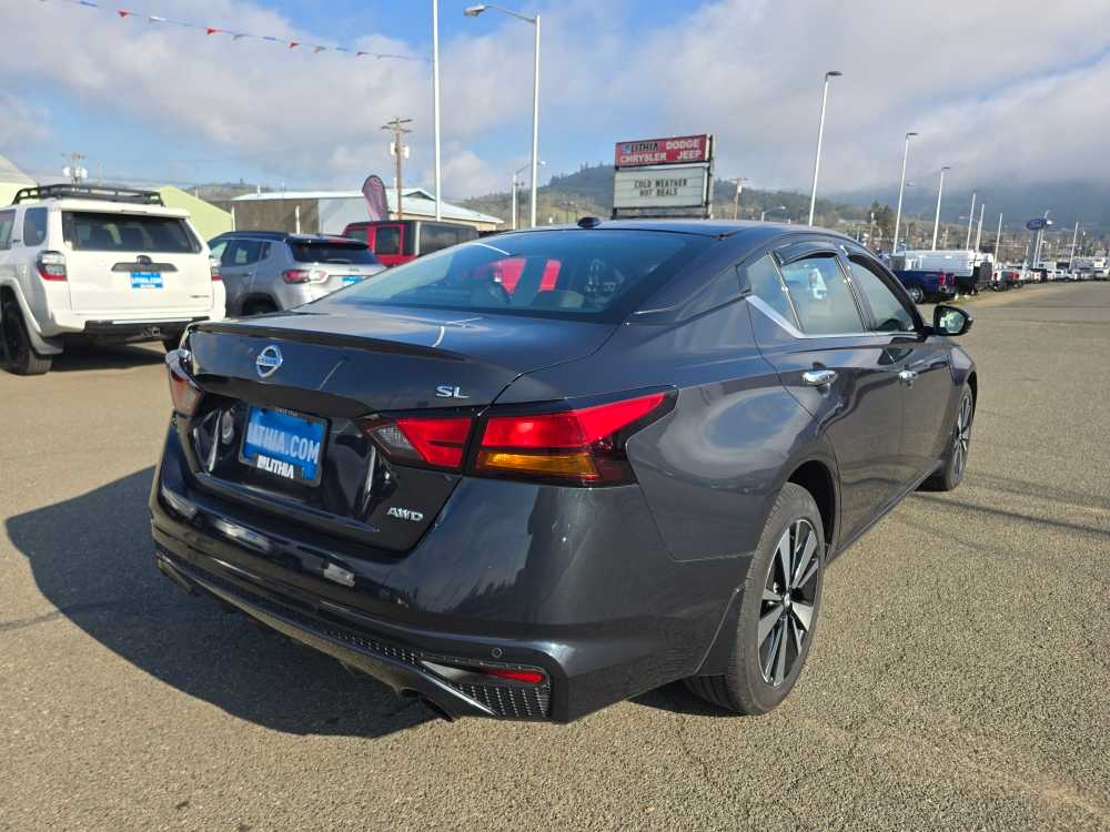 Thumbnail: 2020 Nissan Altima - 5