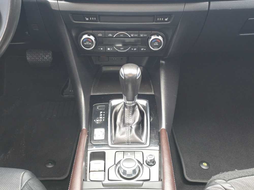 Thumbnail: 2018 Mazda Mazda3 - 13