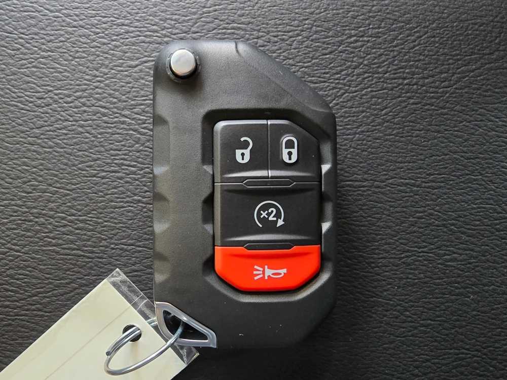 Thumbnail: 2025 Jeep Wrangler - 21