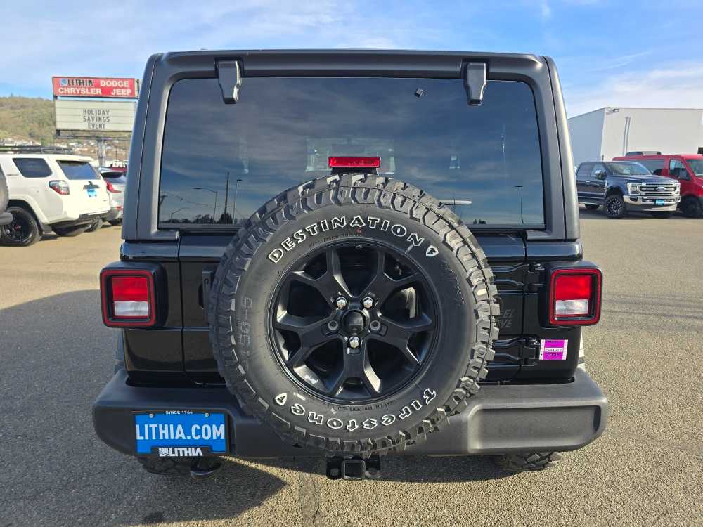 Thumbnail: 2023 Jeep Wrangler - 4