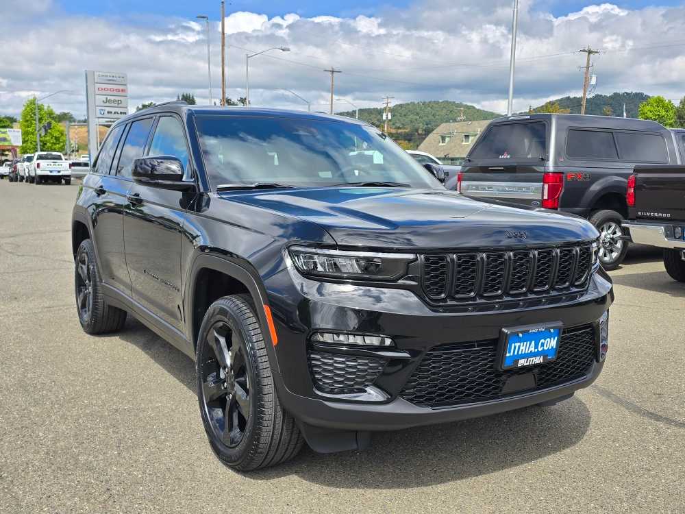 Thumbnail: 2025 Jeep Grand Cherokee - 7