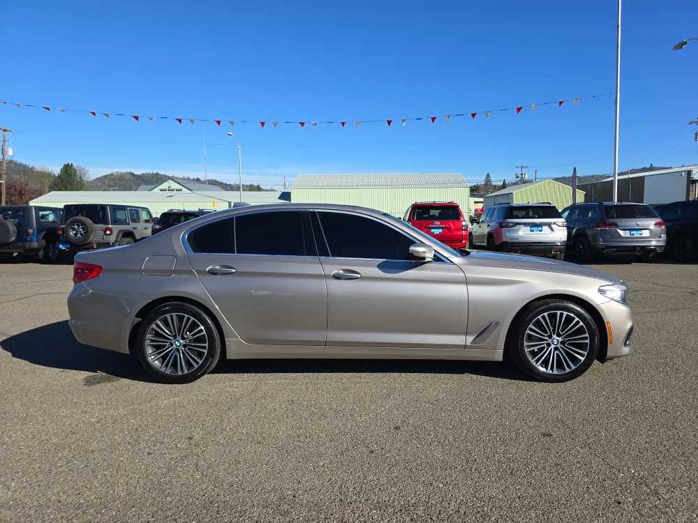 Thumbnail: 2018 BMW 5 Series - 6