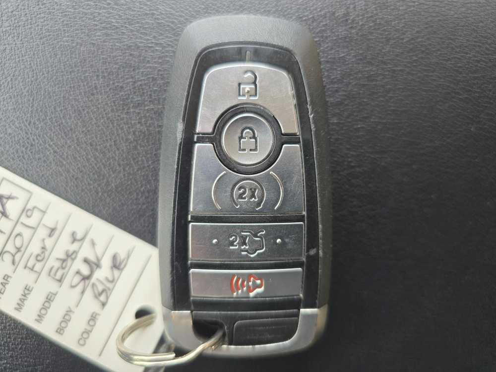 Thumbnail: 2019 Ford Edge - 21