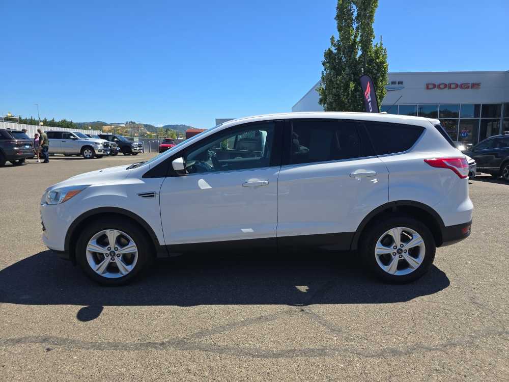 Used 2016 Ford Escape SE with VIN 1FMCU0G72GUA85281 for sale in Roseburg, OR