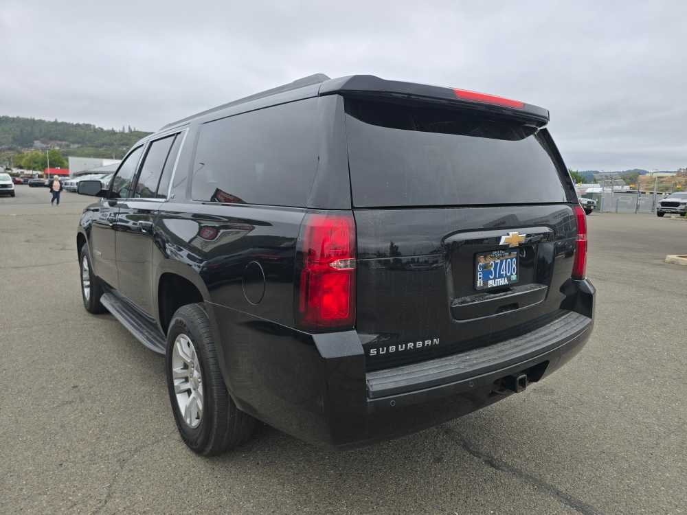Thumbnail: 2016 Chevrolet Suburban - 2