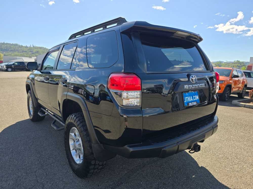 Thumbnail: 2011 Toyota 4Runner - 3