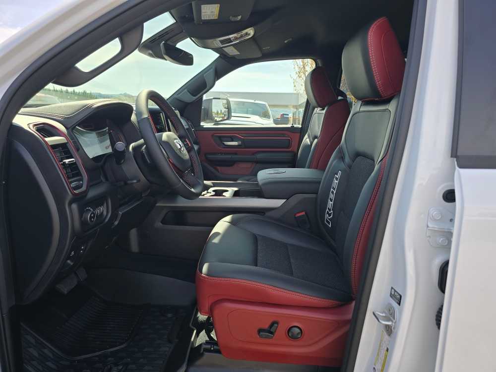 Thumbnail: 2026 RAM 1500 - 9