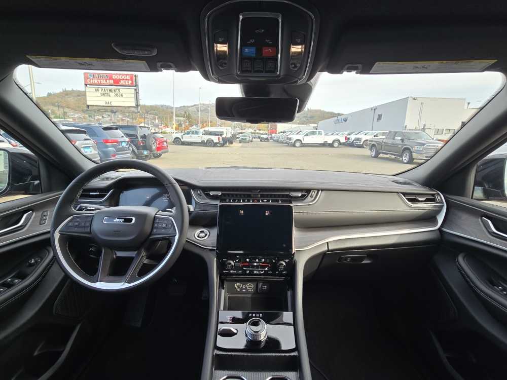 Thumbnail: 2025 Jeep Grand Cherokee - 15