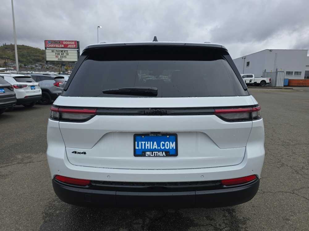 Thumbnail: 2025 Jeep Grand Cherokee - 4