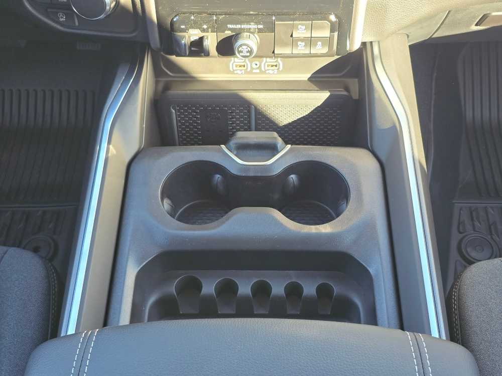 Thumbnail: 2026 RAM 1500 - 13