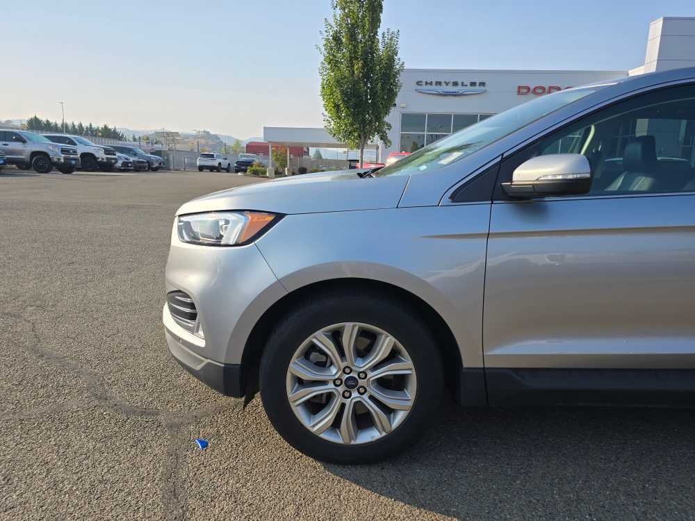 Thumbnail: 2022 Ford Edge - 6