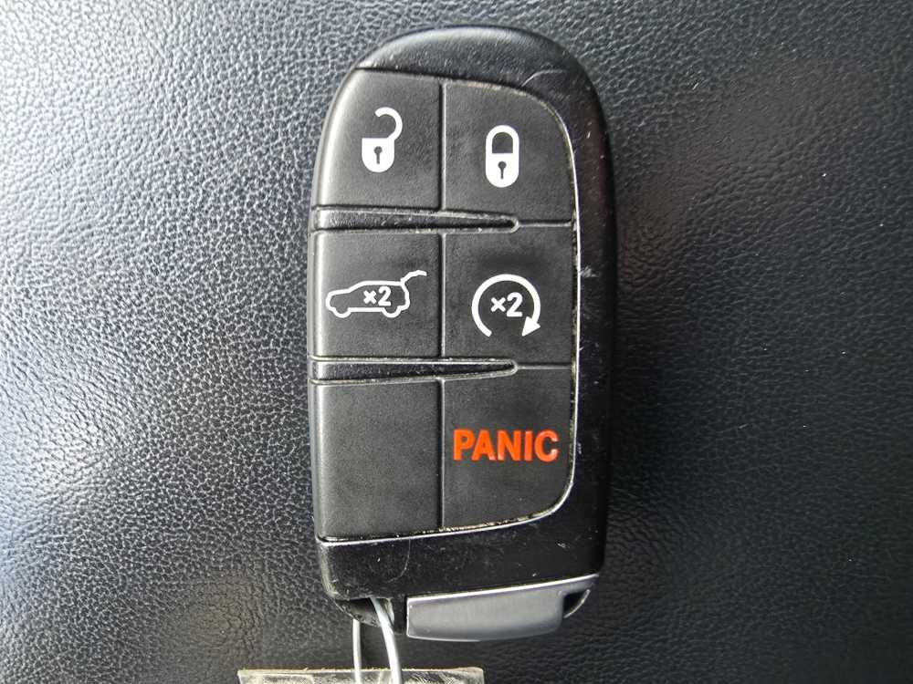 Thumbnail: 2020 Jeep Grand Cherokee - 21