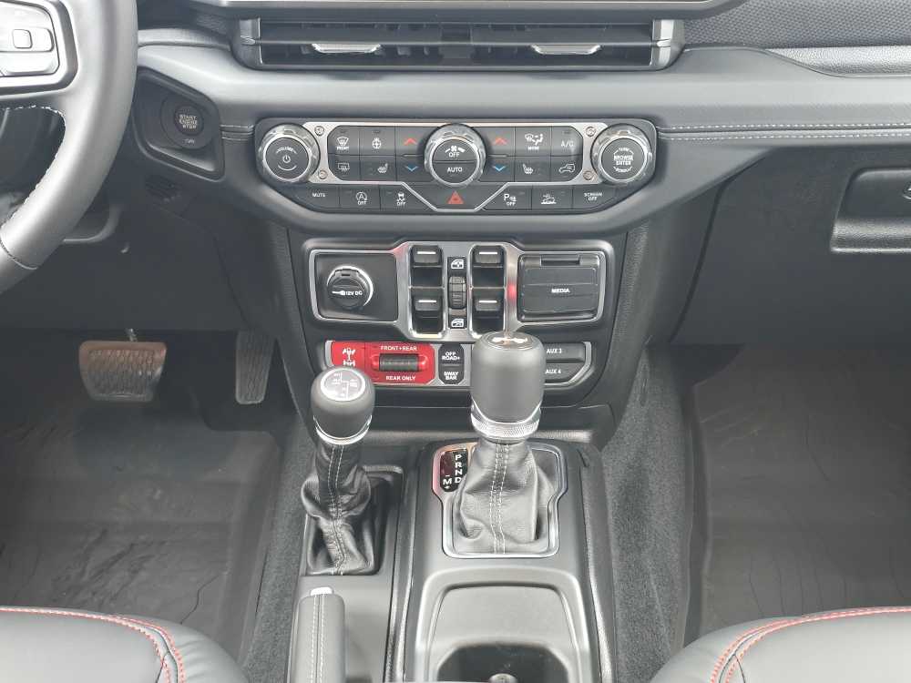 Thumbnail: 2026 Jeep Wrangler - 13