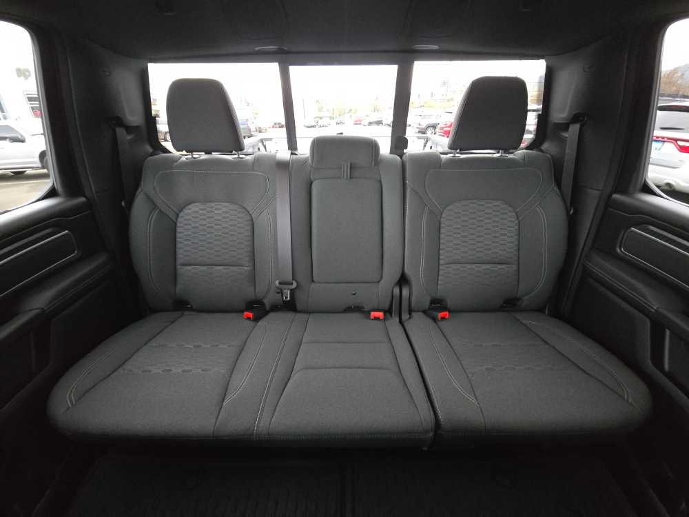 Thumbnail: 2026 RAM 1500 - 17