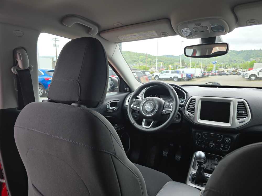 Thumbnail: 2018 Jeep Compass - 10