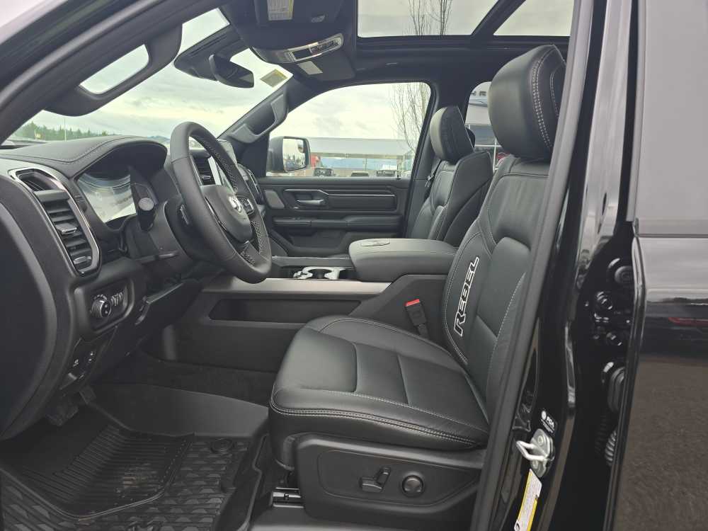 Thumbnail: 2026 RAM 1500 - 9