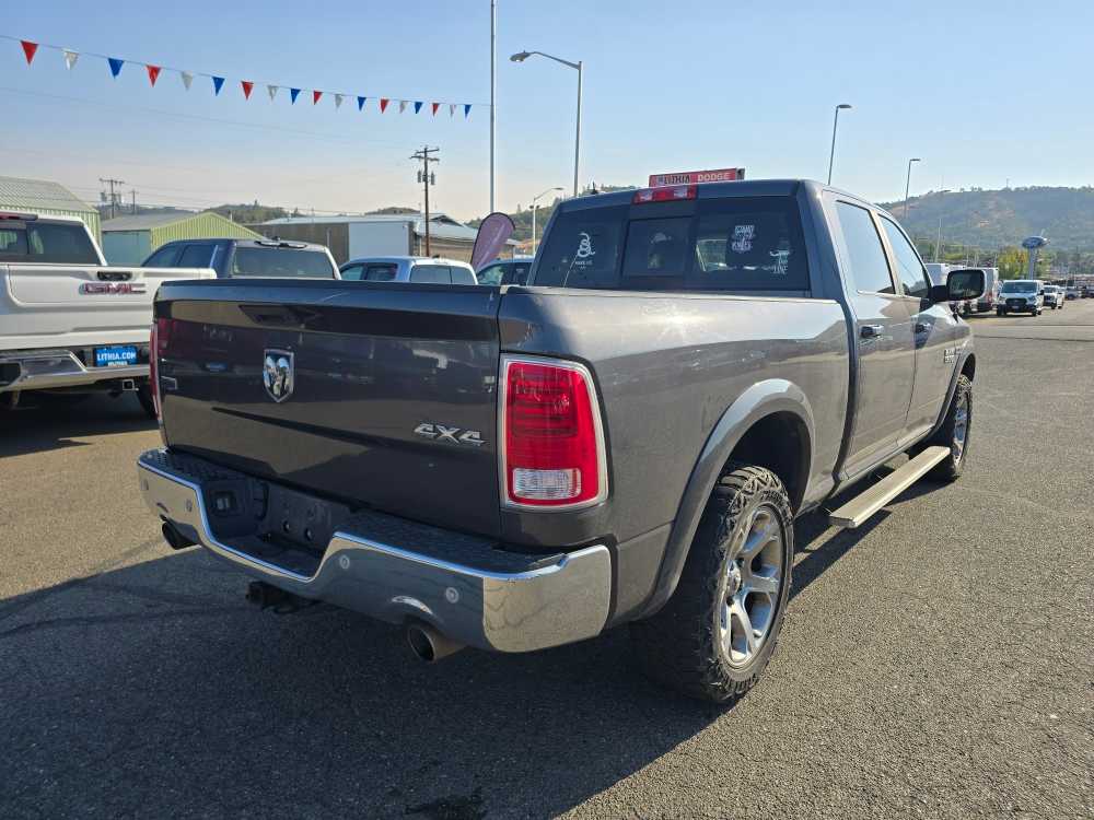 2017 Ram 1500 Laramie photo 3