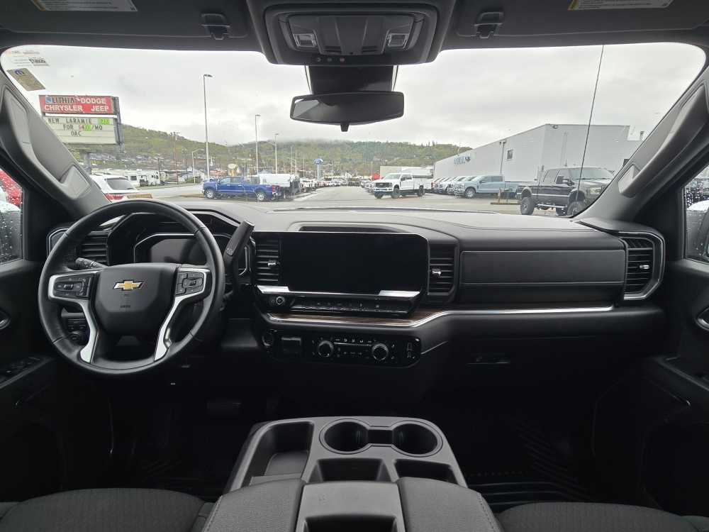 Thumbnail: 2025 Chevrolet Silverado 1500 - 15