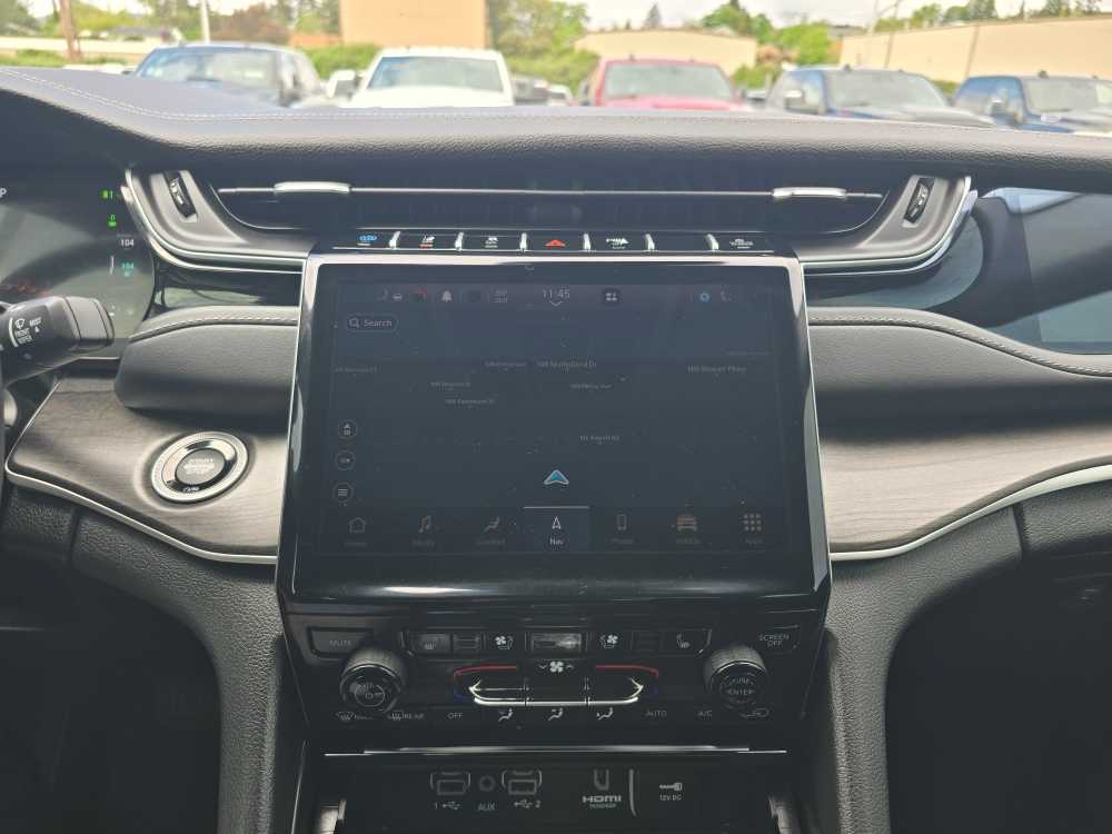 Thumbnail: 2023 Jeep Grand Cherokee - 12