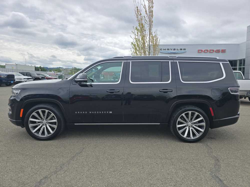 Thumbnail: 2023 Jeep Grand Wagoneer - 2