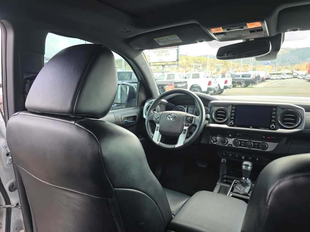 Thumbnail: 2021 Toyota Tacoma - 10