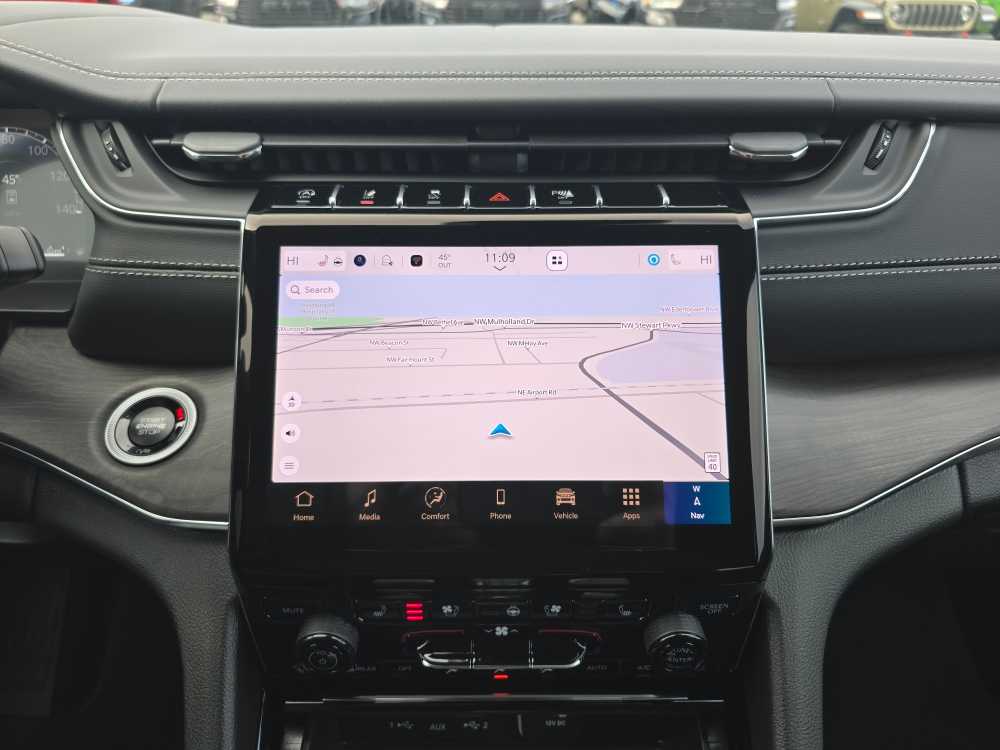 Thumbnail: 2025 Jeep Grand Cherokee - 12