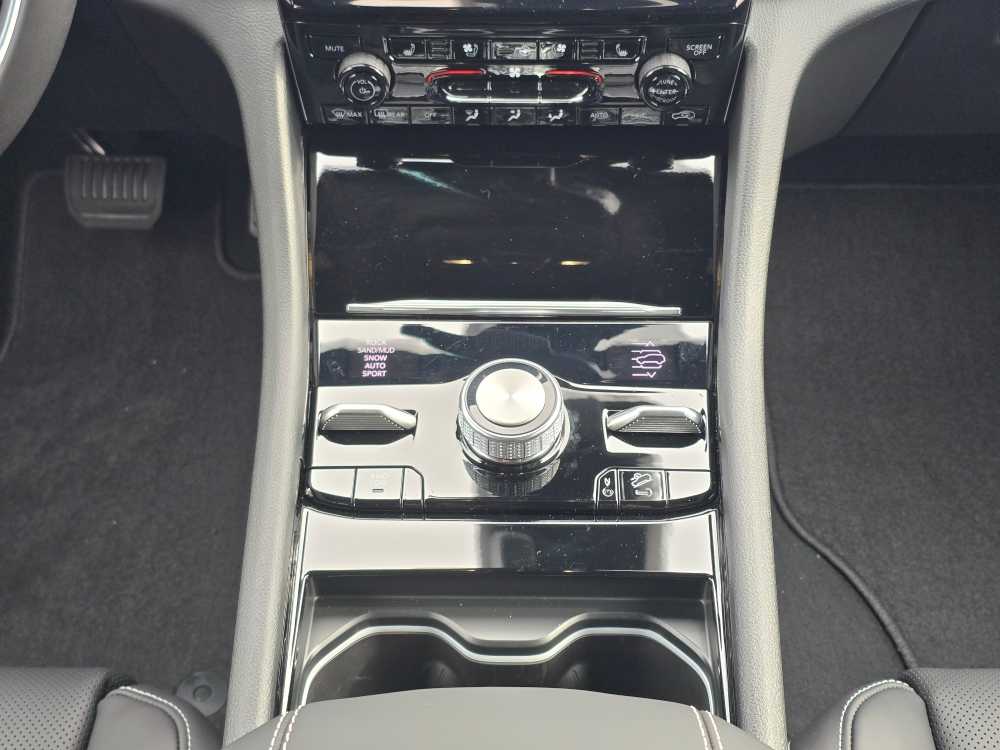 Thumbnail: 2025 Jeep Grand Cherokee L - 13