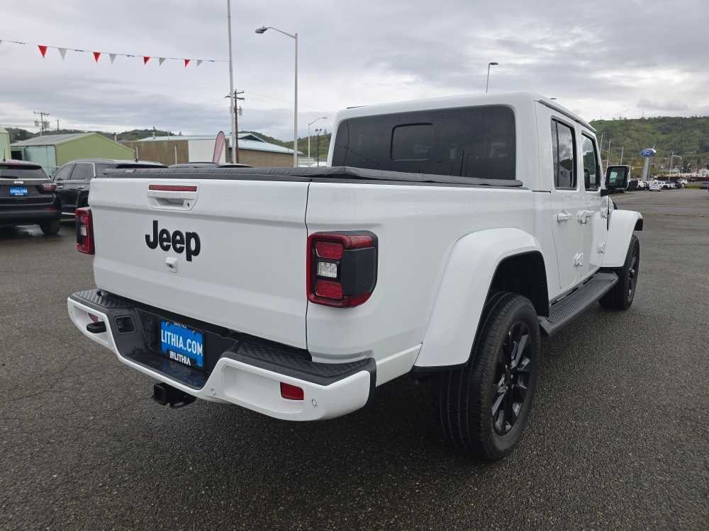 Thumbnail: 2023 Jeep Gladiator - 4