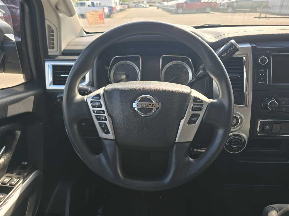 2019 Nissan Titan SV - Photo 12