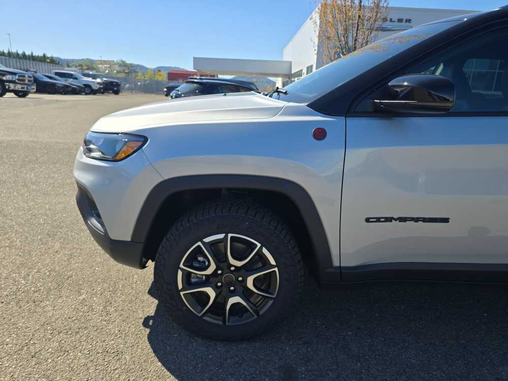 Thumbnail: 2026 Jeep Compass - 18
