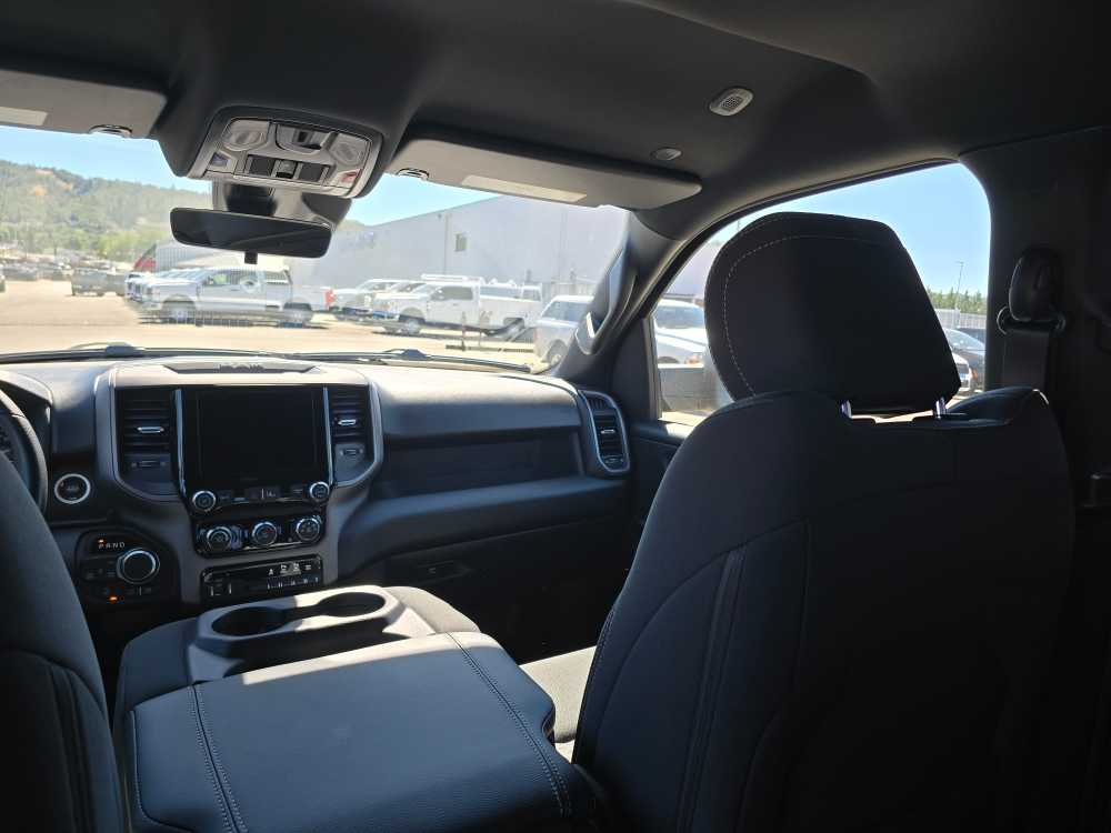 Thumbnail: 2026 RAM 1500 - 14