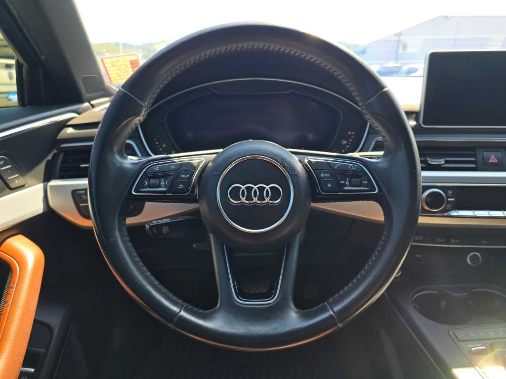 Thumbnail: 2018 Audi A4 - 11