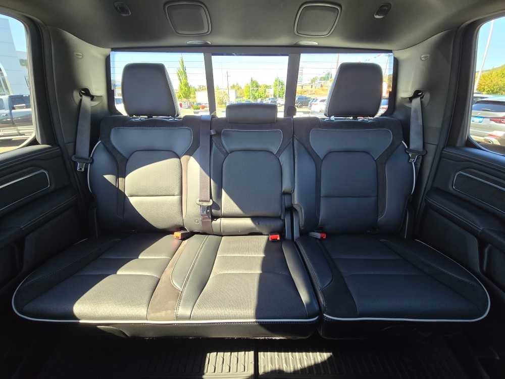 Thumbnail: 2026 RAM 1500 - 17