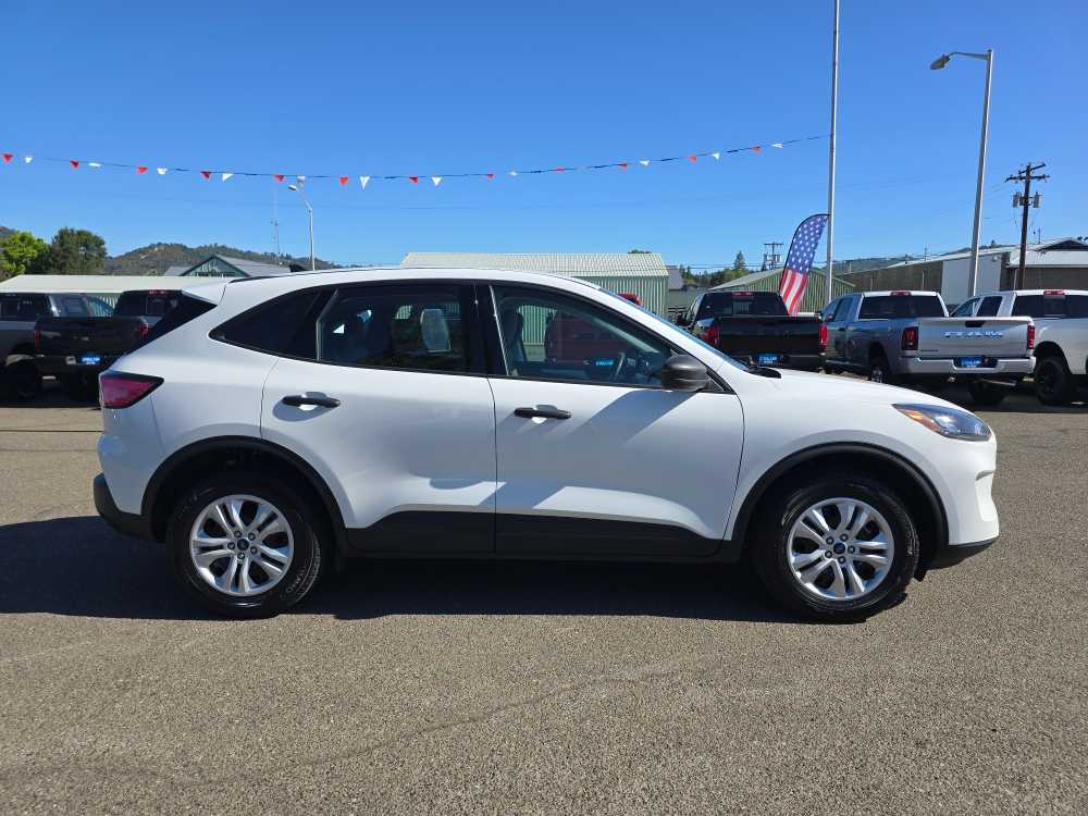 Thumbnail: 2022 Ford Escape - 5