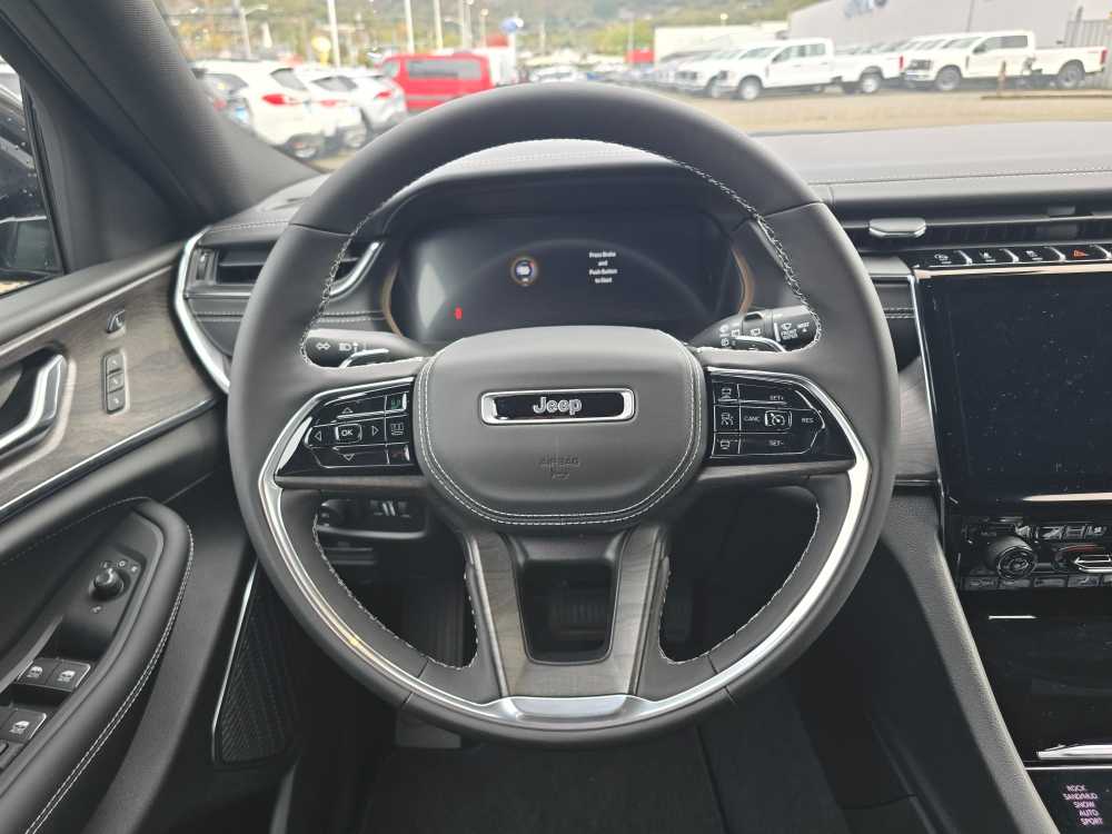 Thumbnail: 2025 Jeep Grand Cherokee L - 11