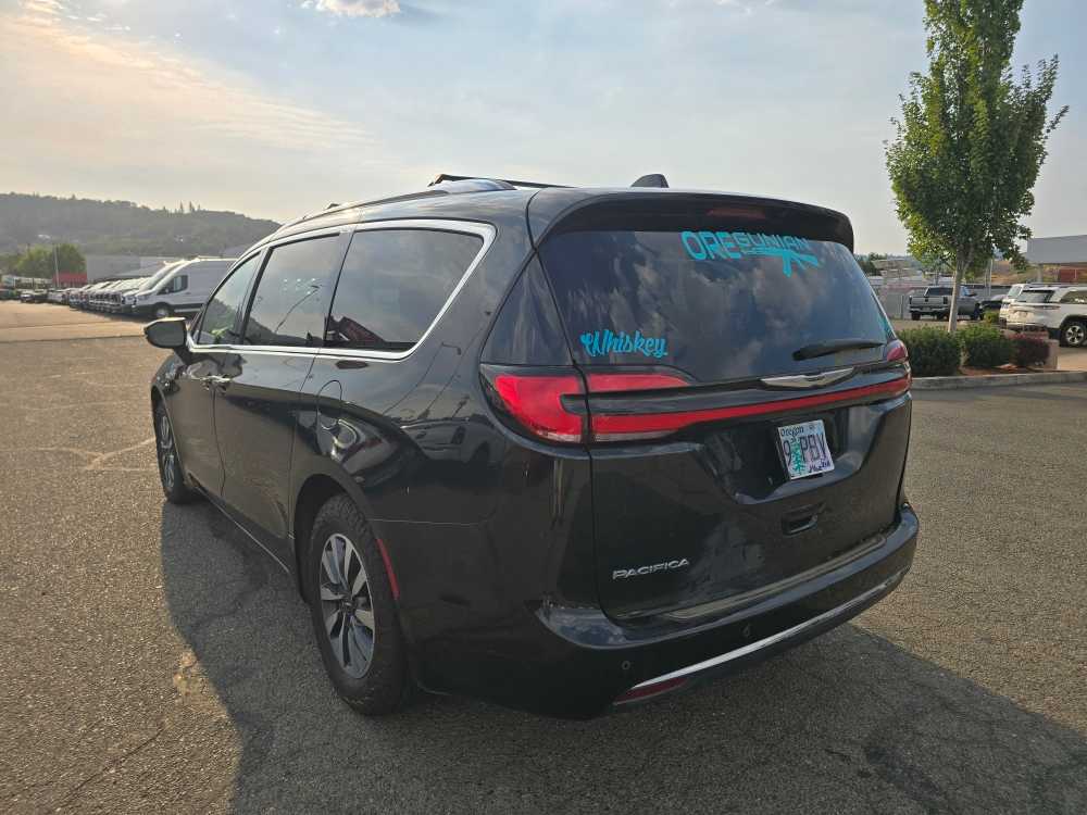 Thumbnail: 2021 Chrysler Pacifica - 2