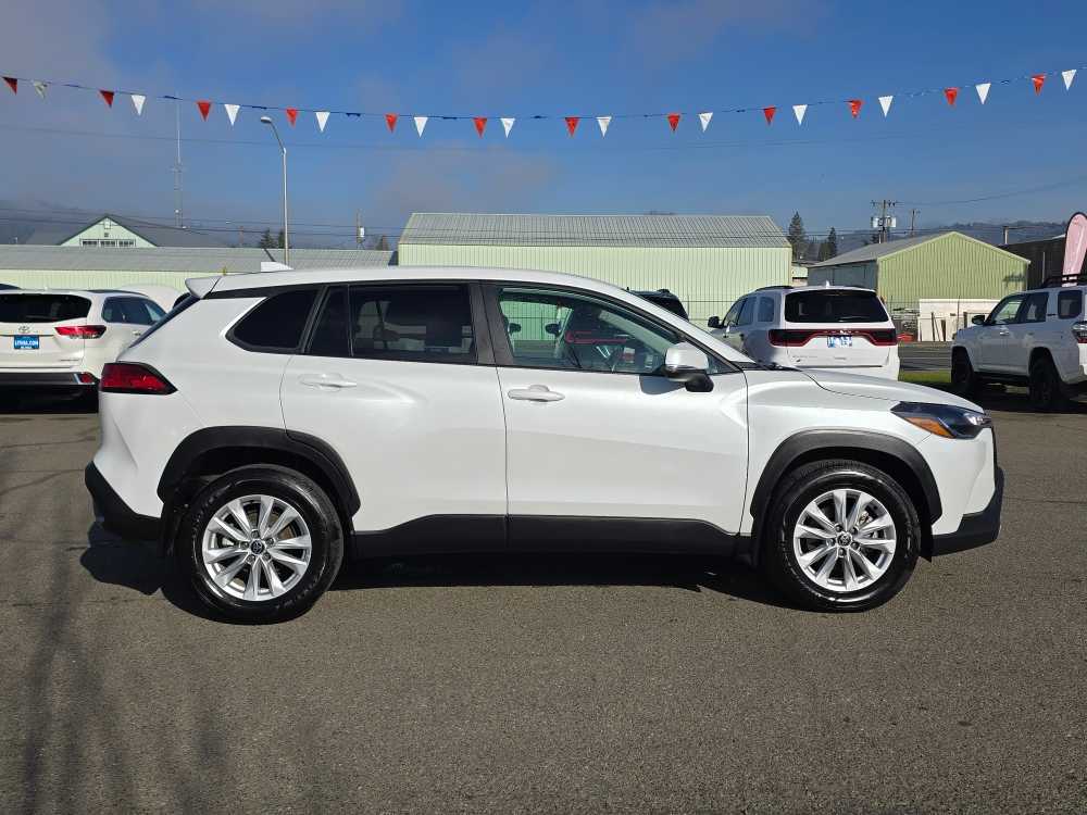 Thumbnail: 2024 Toyota Corolla Cross - 6