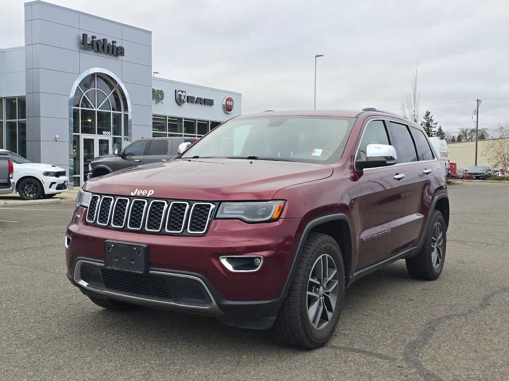Thumbnail: 2017 Jeep Grand Cherokee - 1