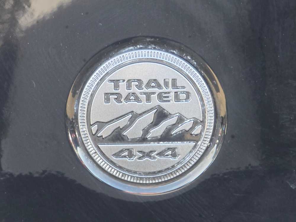 Thumbnail: 2023 Jeep Wrangler - 18