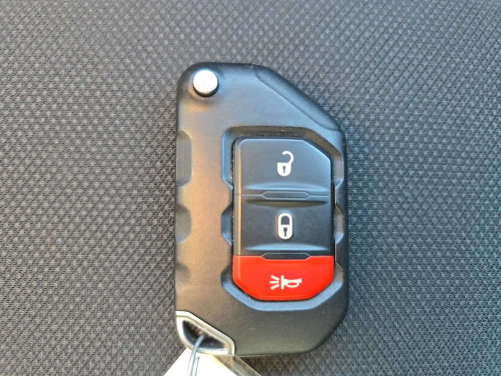 Thumbnail: 2018 Jeep Wrangler - 21