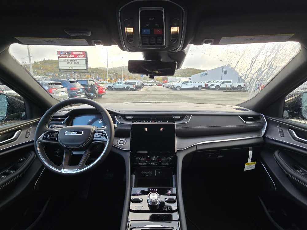 Thumbnail: 2025 Jeep Grand Cherokee - 15